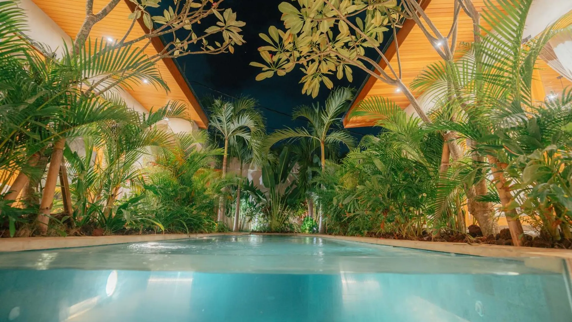 Suyai Villa Uluwatu 0*,